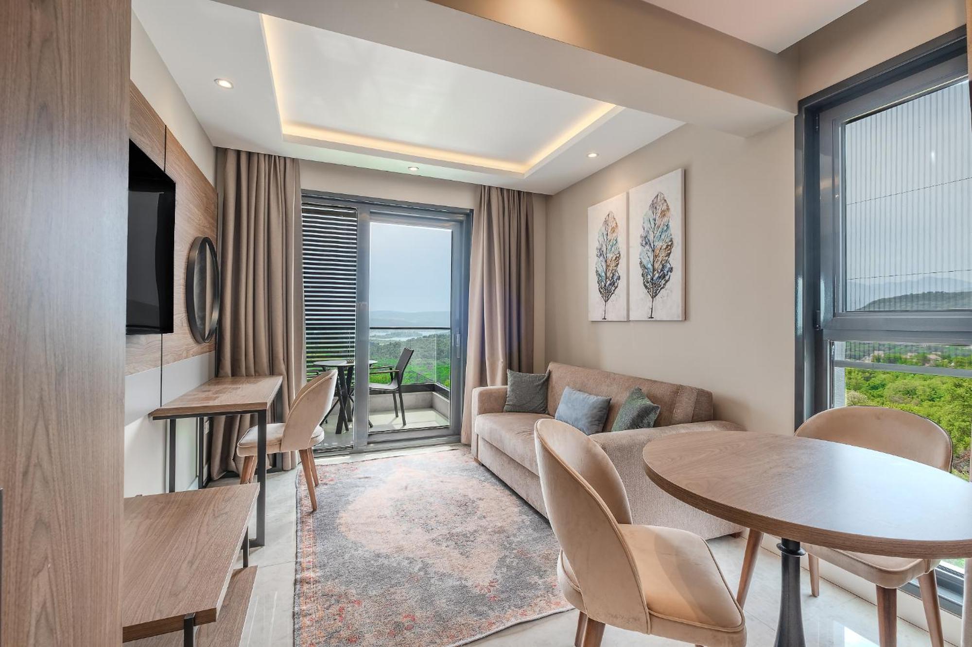 Montenegro Lodge Kavac Room photo A typical apartment at the complex