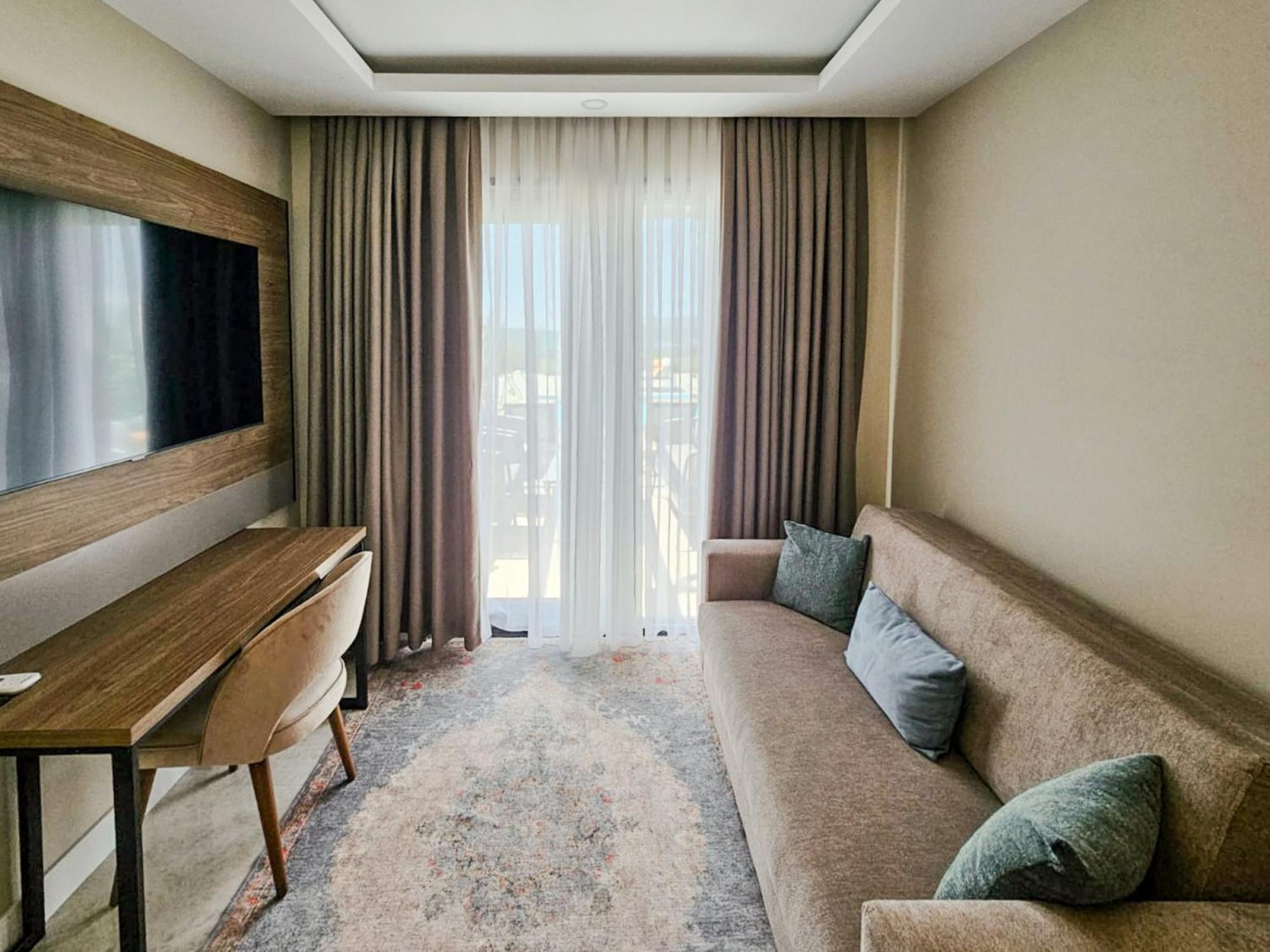 Montenegro Lodge Kavac Room photo A room at the hotel